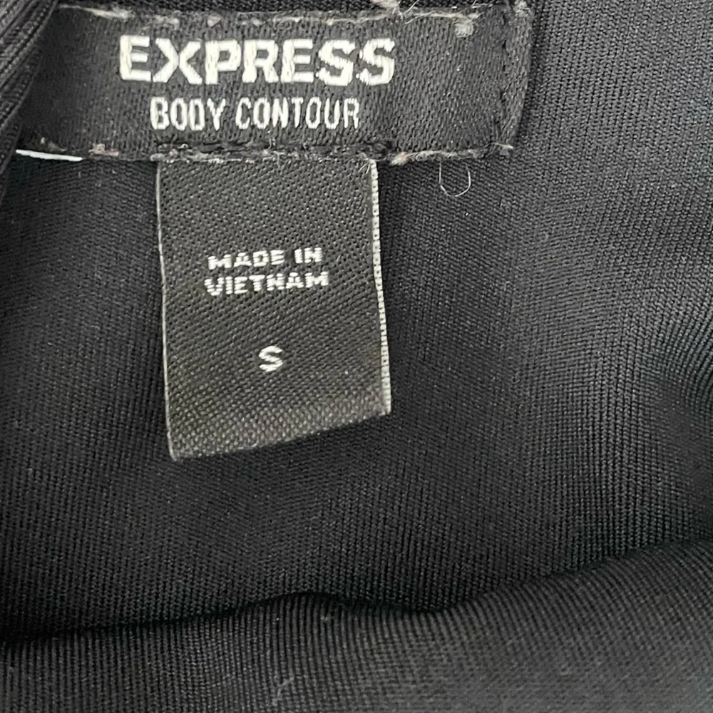 Express Body Contour Scoop Neck Ribbed Sleeveless Bodysuit Double Lined Black S - Picture 3 of 3